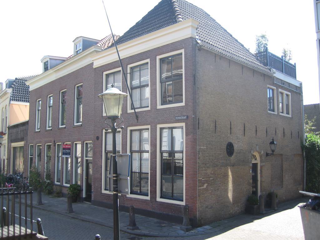B&B De Kamer Hiernaast Gouda Exteriör bild